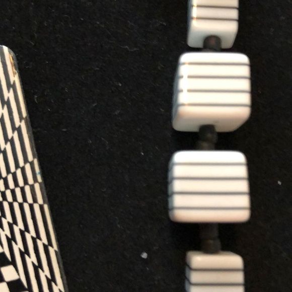 Vintage 70 earrings and necklace set - Picture 7 of 11